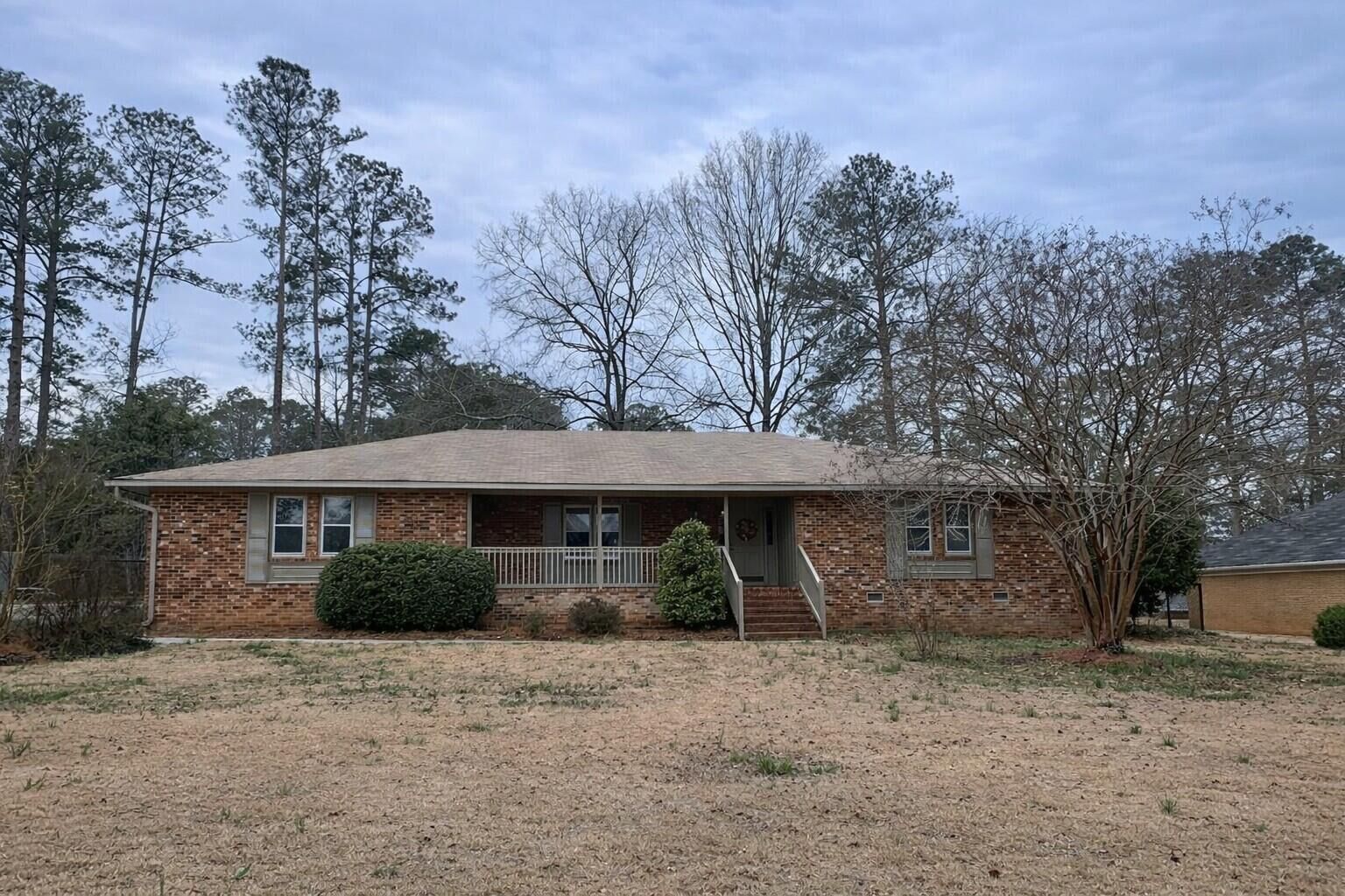 Property Photo: 615 Hemlock Drive GA 30824