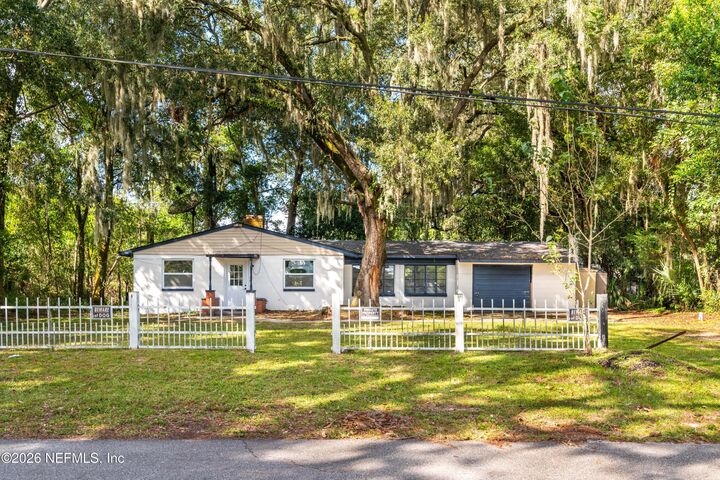 Property Photo:  1725 Prospect Street  FL 32208 