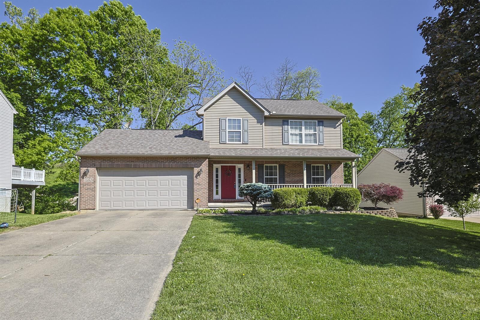 Property Photo:  1104 Amblewood Court  KY 41051 