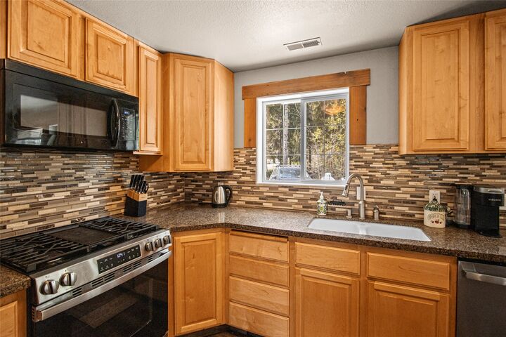 Property Photo:  55 Keenans Way  MT 59920 