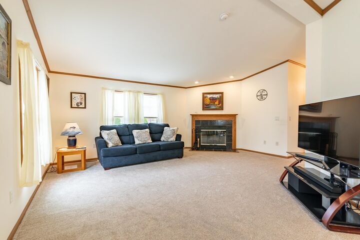 Property Photo:  40 Ivy Lane  NH 03835 