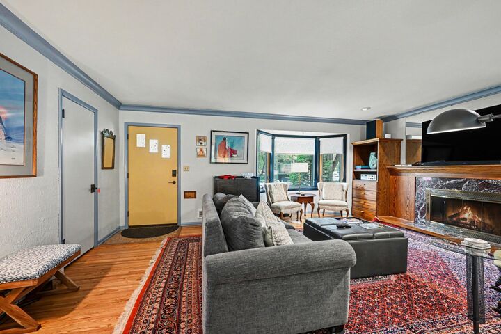 Property Photo: 885 Old Lexington Avenue MN 55116