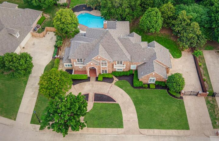 Property Photo:  104 Ashburne Glen Lane  TX 75154 
