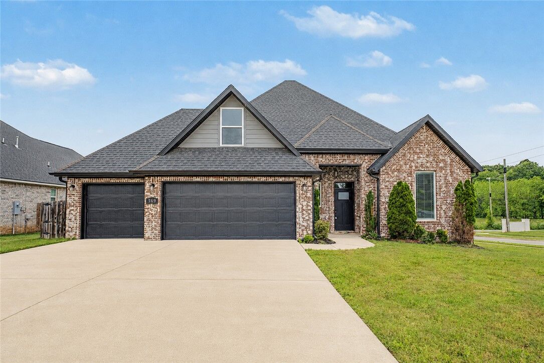Property Photo: 369 Waterfall Lane AR 72762