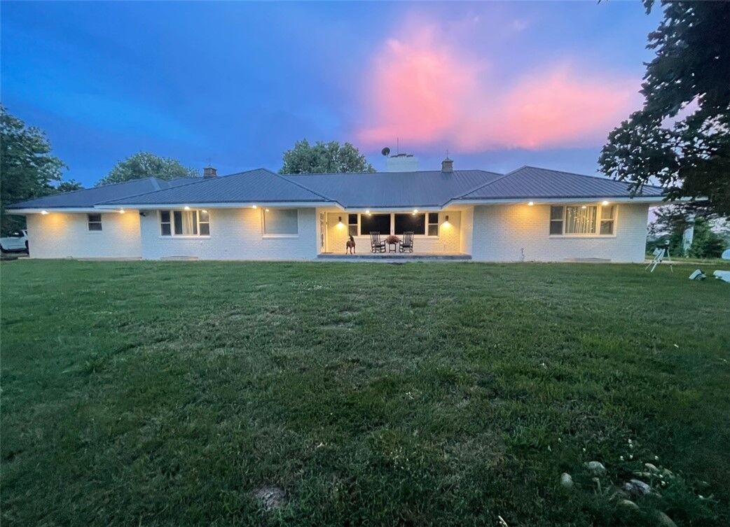 Property Photo:  978 E Hwy 14  AR 72644 