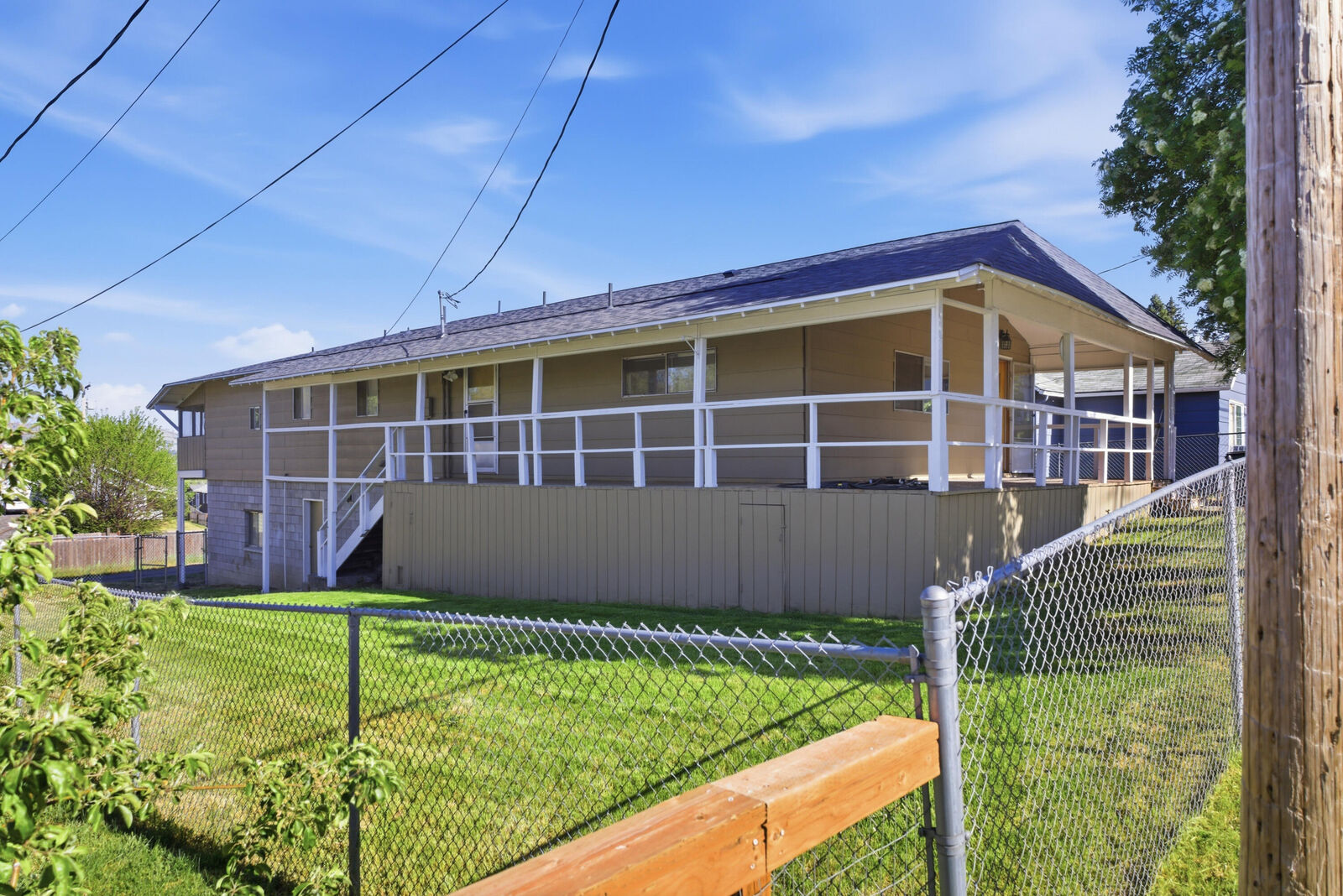Property Photo:  1335 Lakeview Avenue  OR 97601 