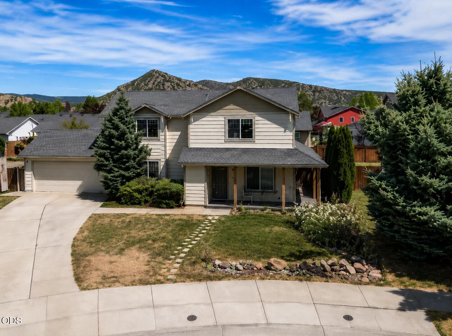 Property Photo:  648 NE Cougar Loop  OR 97754 