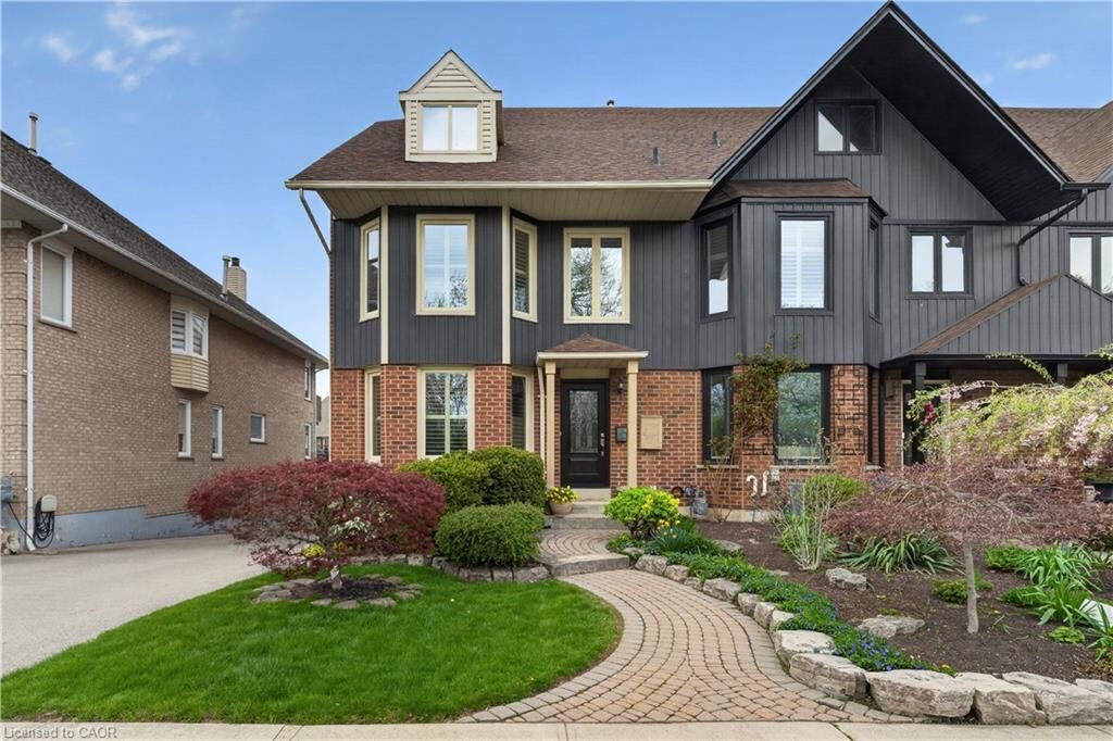 Property Photo: 77 Sunvale Place ON L8E 4Z6