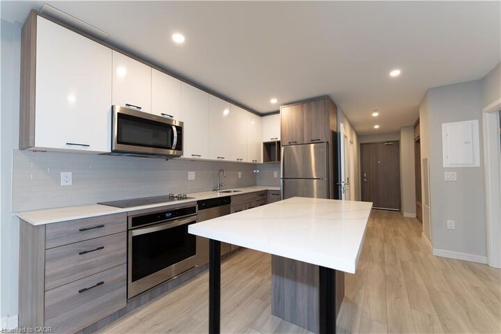 Property Photo:  20 George Street 1202  ON L8P 0C4 