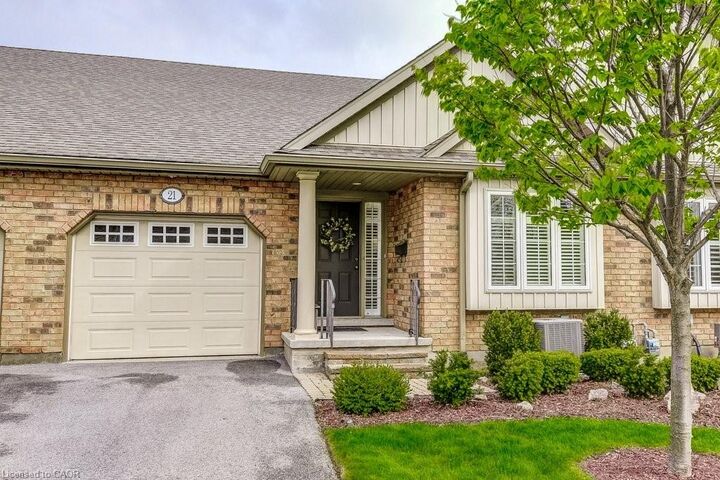 Property Photo:  605 Welland Avenue 21  ON L2M 7Z7 