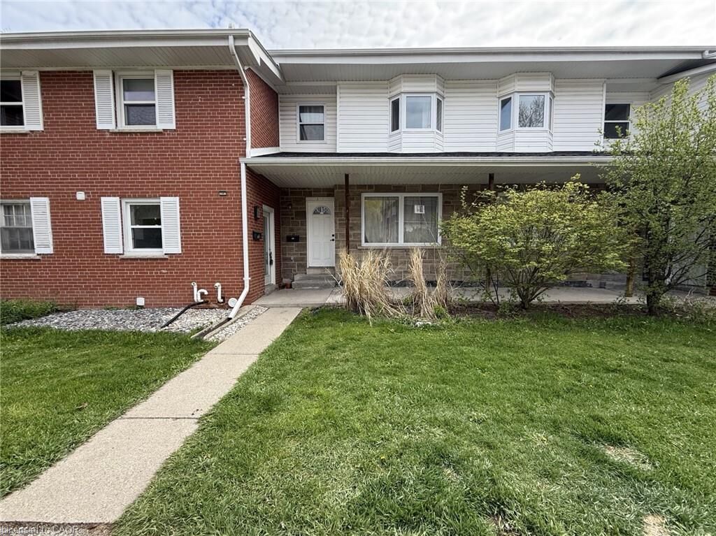 Property Photo:  284 Westcourt Place  ON N2L 2R7 