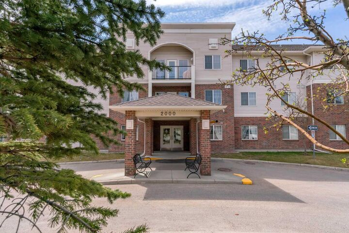 Property Photo:  928 Arbour Lake Road NW 2308  AB T3G 5T2 