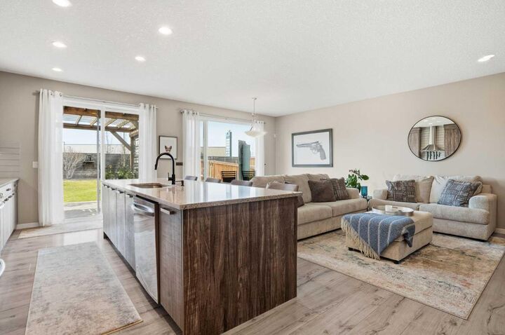 Property Photo:  296 Walden Parade SE  AB T2X 2A6 