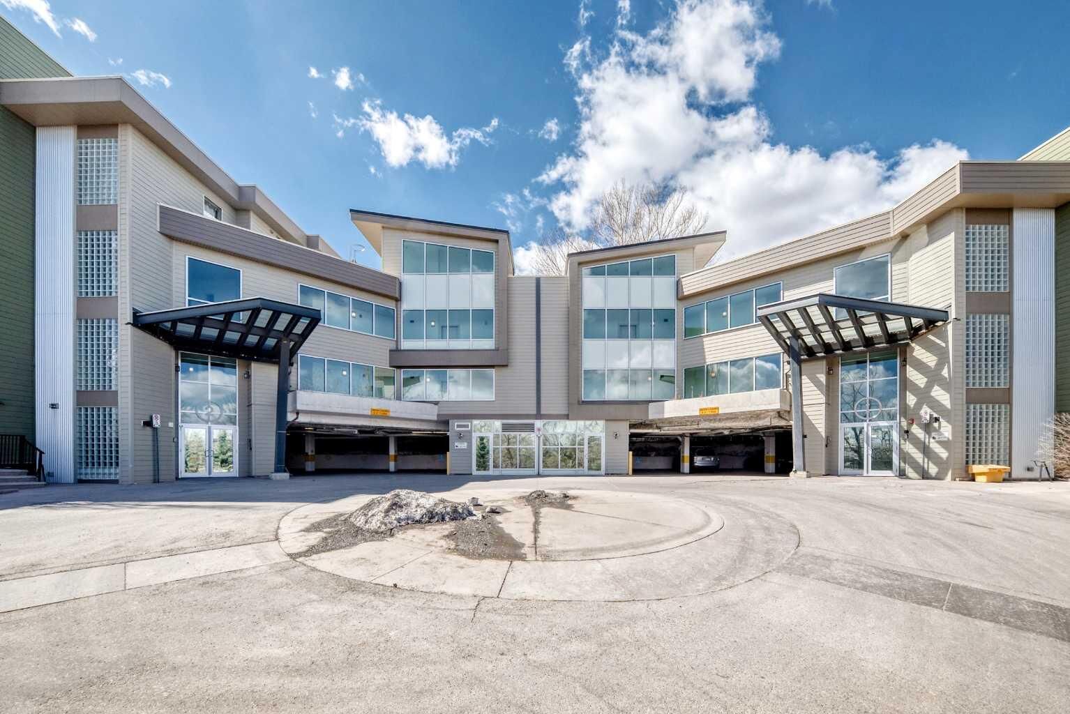 Property Photo:  4303 1 Street NE 522  AB T2E 7M3 