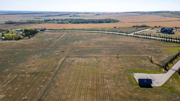 714040 71 Range Road 10 — photo 1