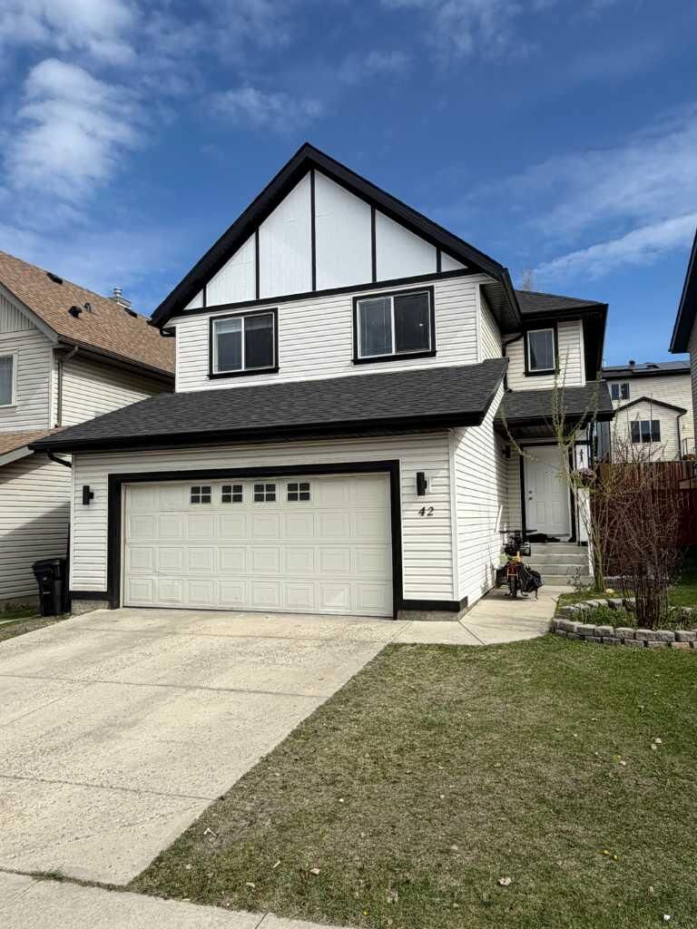 Property Photo:  42 Evansbrooke Way NW  AB T3G 5S5 