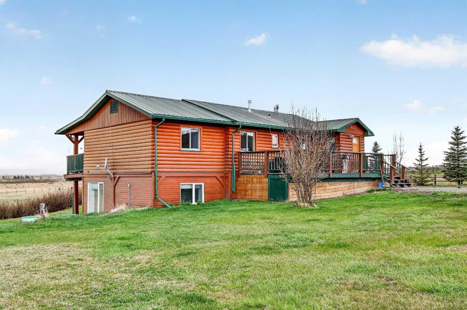 Property Photo:  112239 402 Avenue W  AB T1S 6E1 