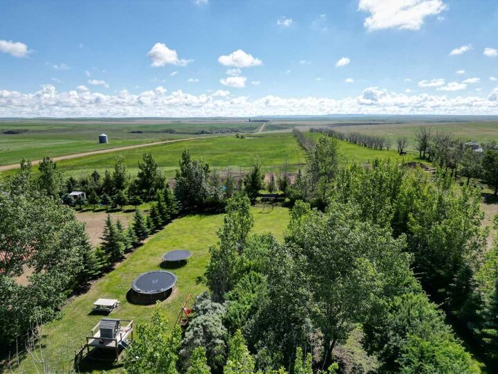 Property Photo: 200075 Twp Rd 302 AB T0J 0Y0