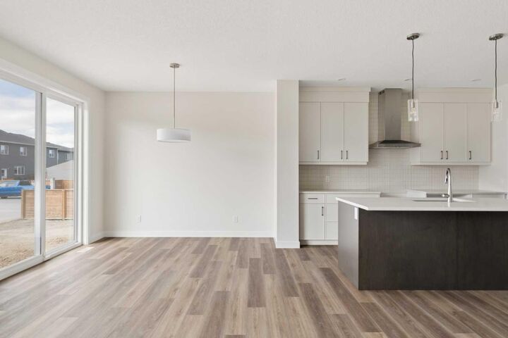 Property Photo:  120 Creekstone Circle SW  AB T2X 5M6 