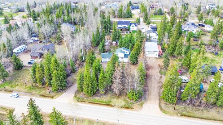 Property Photo:  126 Community Lane  AB T9H 5B4 