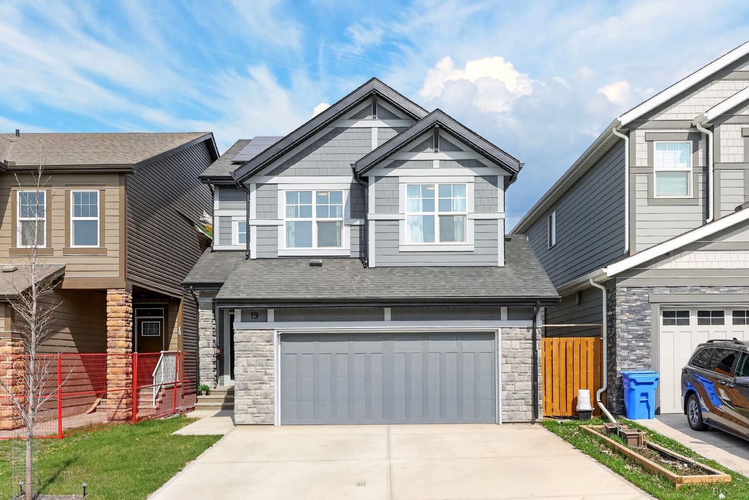 Property Photo:  19 Legacy Reach View SE  AB T2X 4T6 