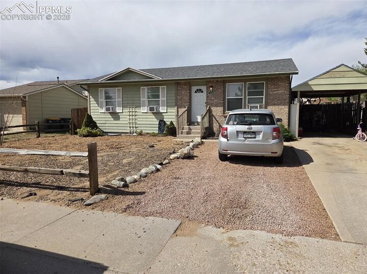 Property Photo:  4885 Hunters Run  CO 80911 