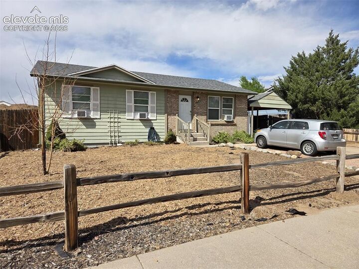 Property Photo:  4885 Hunters Run  CO 80911 