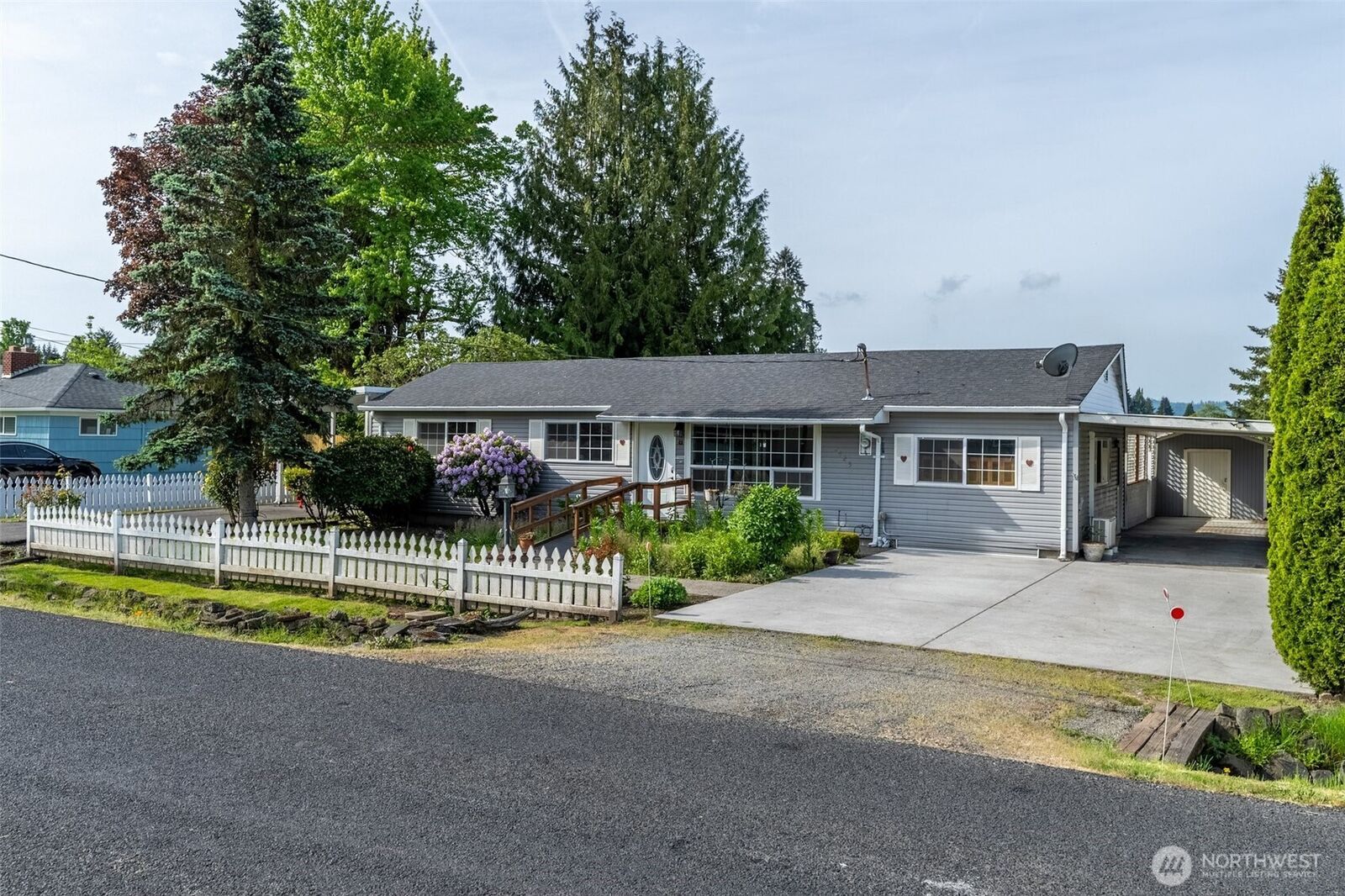 Property Photo:  3425  Pennsylvania Road  WA 98632 