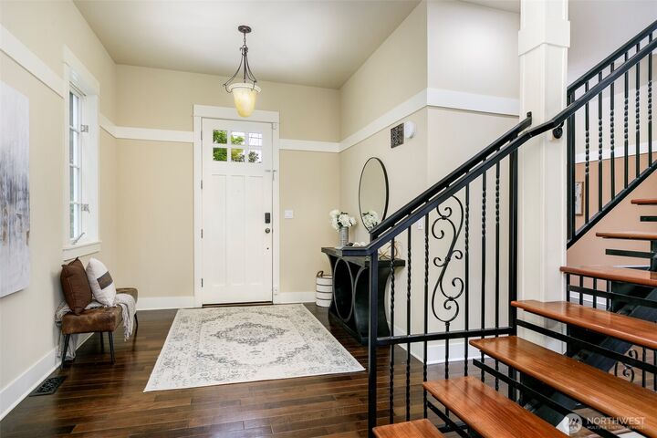 Property Photo:  5726  Kirkwood Place N  WA 98103 