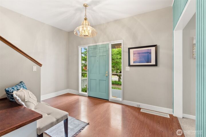 Property Photo:  225  17th Avenue SE  WA 98501 