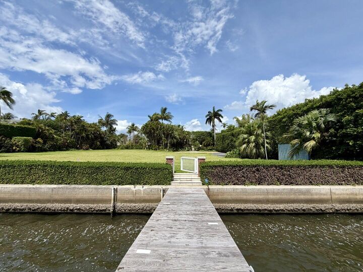Property Photo:  690 Island Drive  FL 33480 
