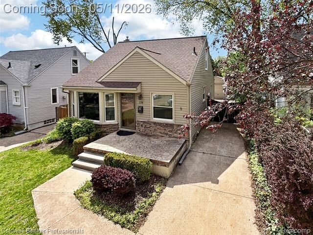 Property Photo:  3311 Ellwood Avenue  MI 48073 