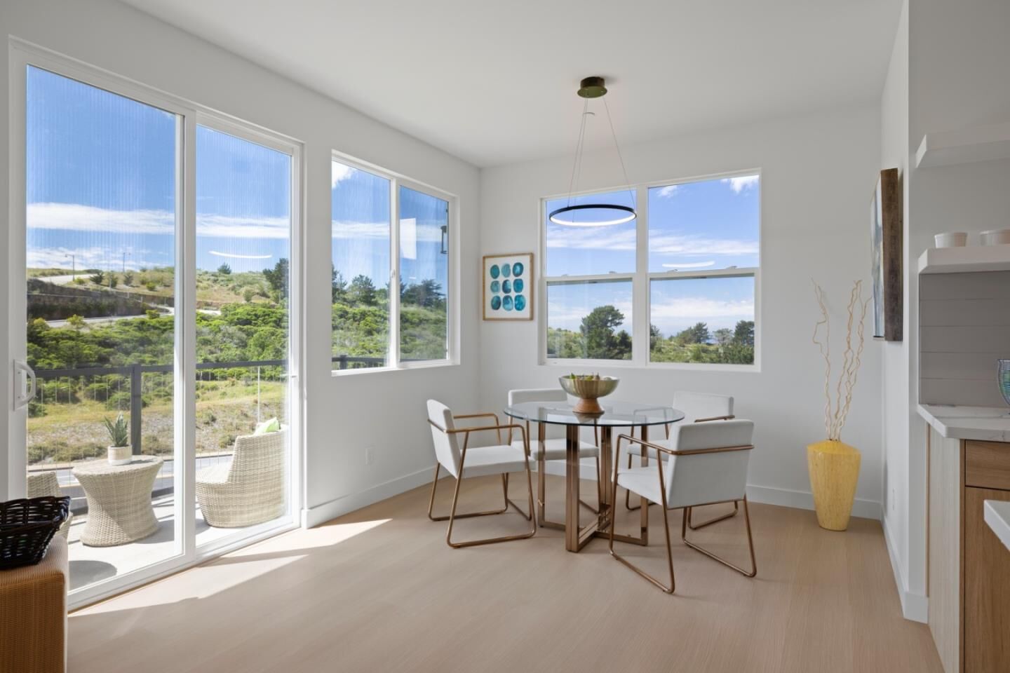 Property Photo: 801 Fassler CA 94044