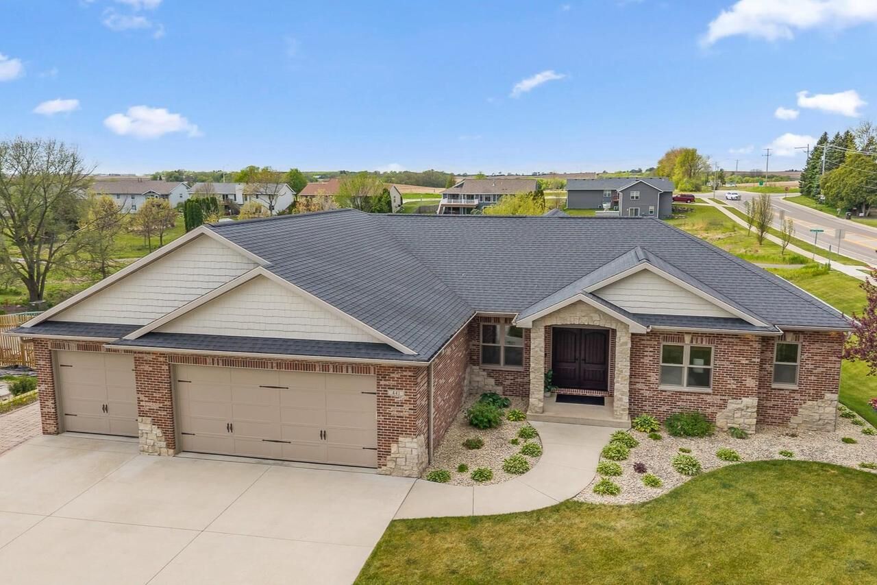 Property Photo:  441 Willow Springs Court  WI 53548 