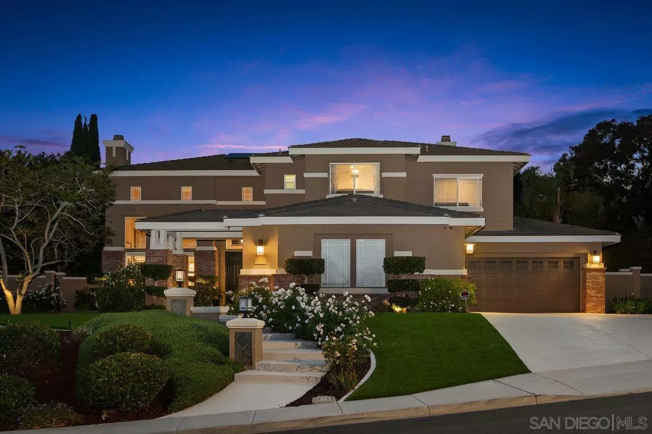 Property Photo:  12113 Travertine Ct  CA 92064 