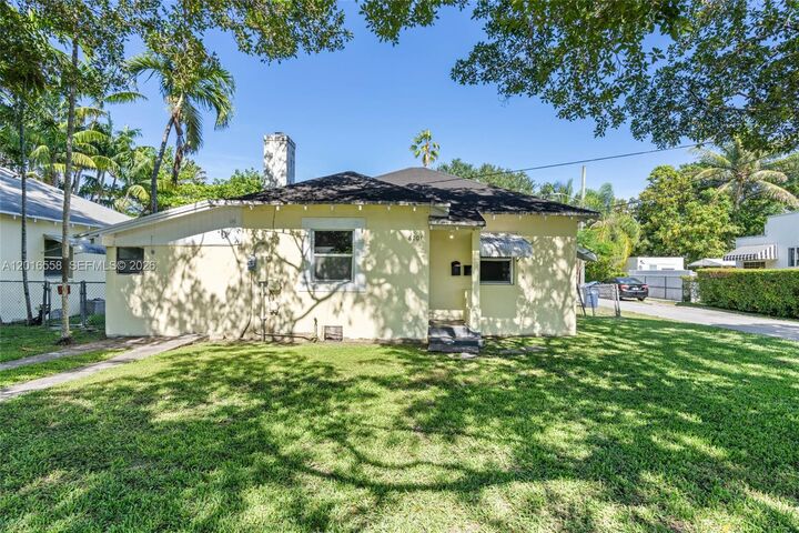 Property Photo:  8701 NE 8th Ct  FL 33138 