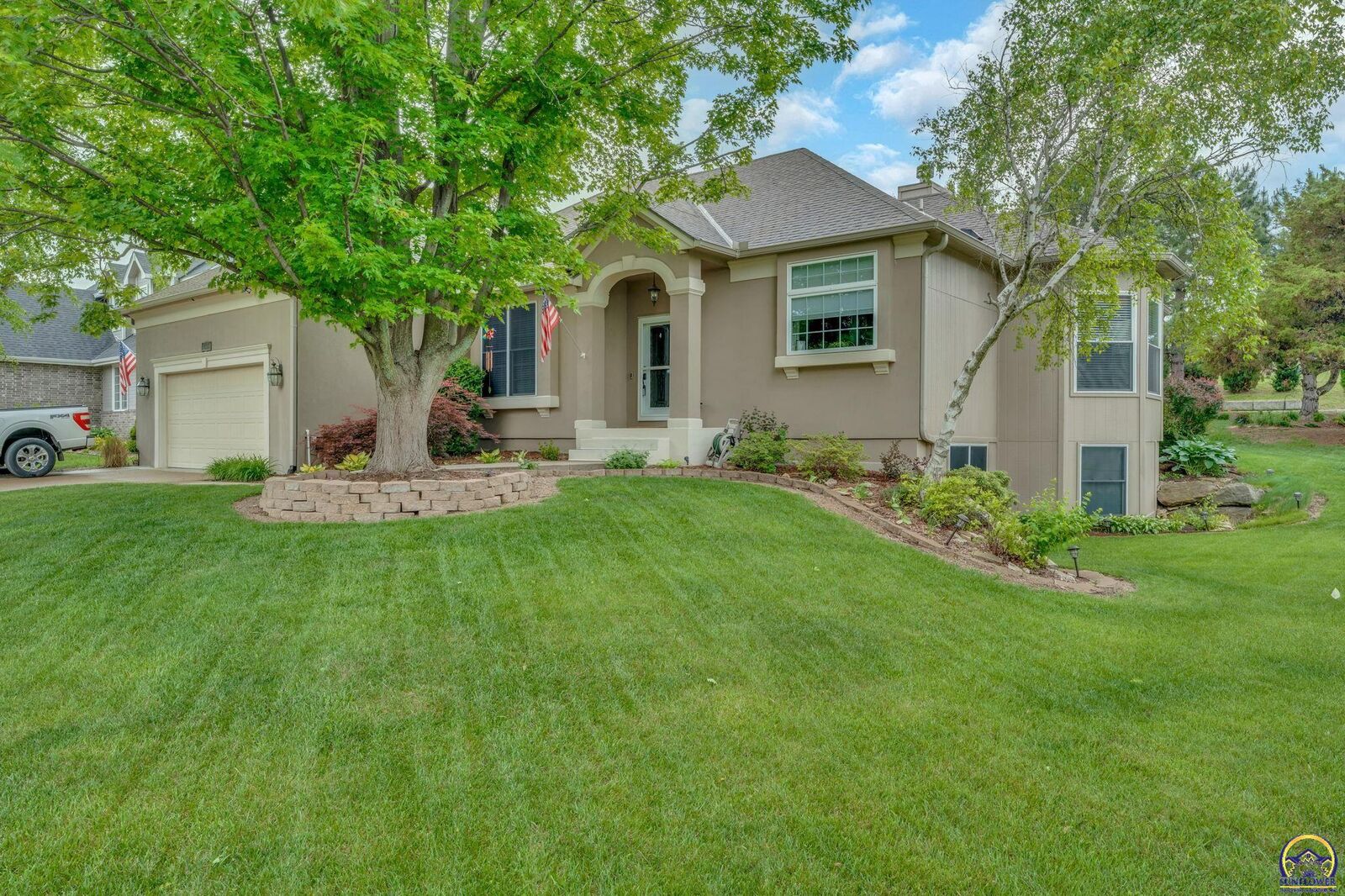 Property Photo:  4513 SW Moundview Dr  KS 66610 