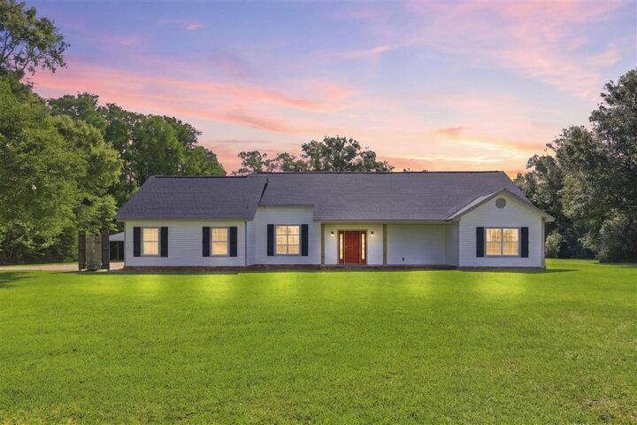 Property Photo:  1310 Sutherland Road  LA 70611 