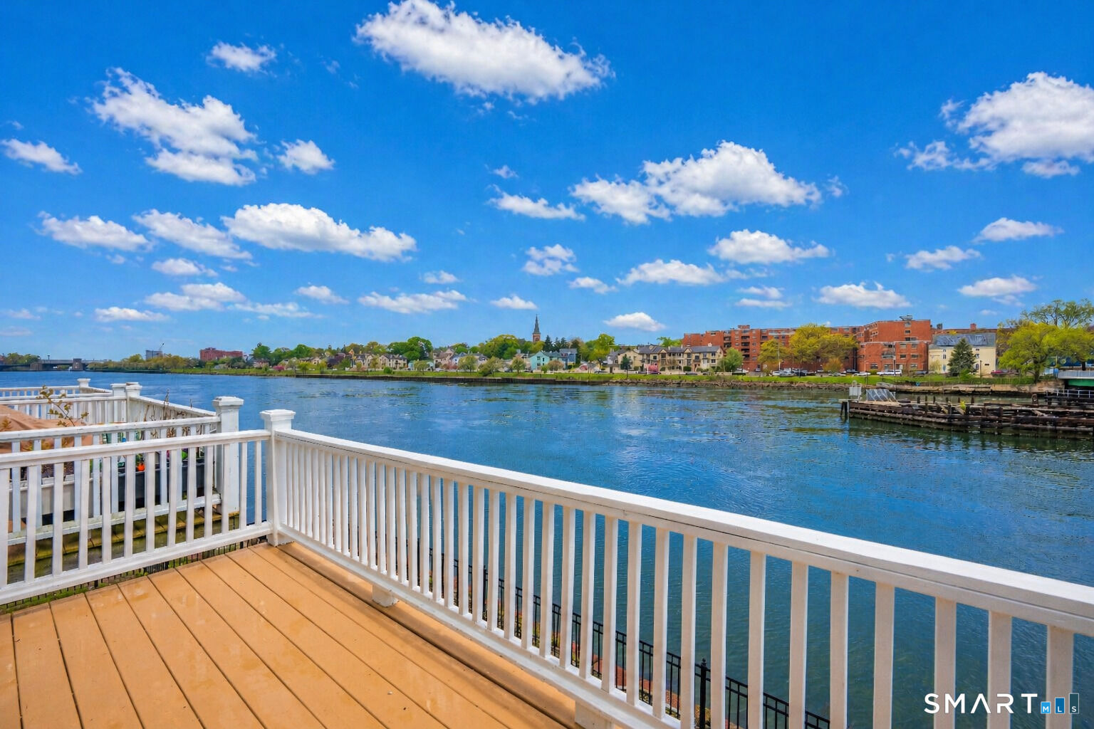 Property Photo:  674 Quinnipiac Avenue 674  CT 06513 