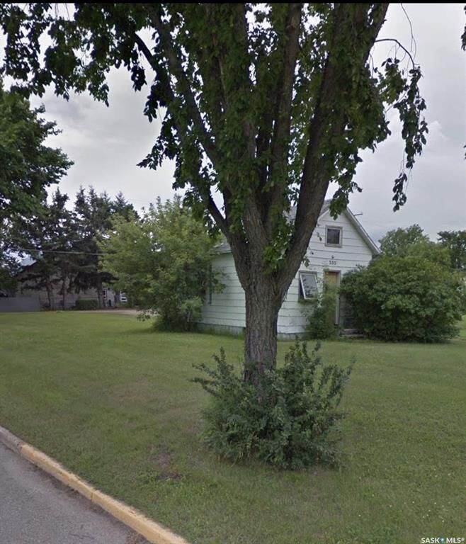 Property Photo:  335 Highway Avenue E  SK S0A 3B0 