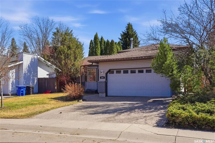 Photo de la propriété:  606 Hogg Crescent  SK S7N 3V6 