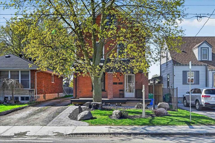 Property Photo:  201 Romaine Street  ON K9J 2C3 