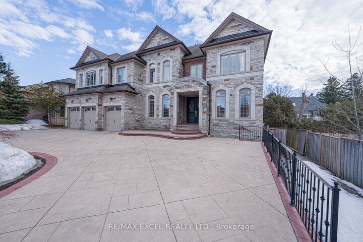 Property Photo: 19 Addison Street ON L4C 9N1