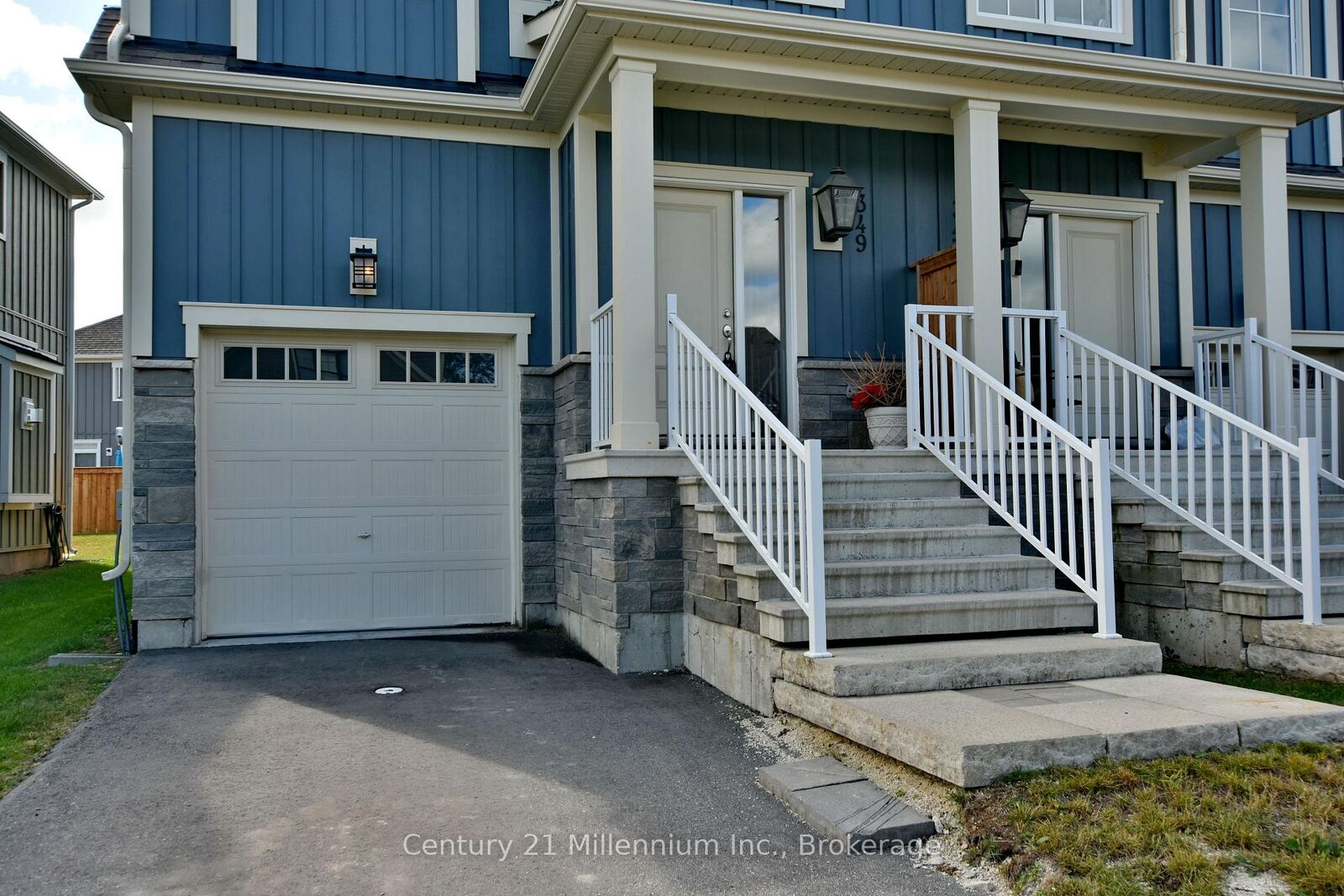 Photo de la propriété:  349 Yellow Birch Crescent  ON L9Y 0R4 