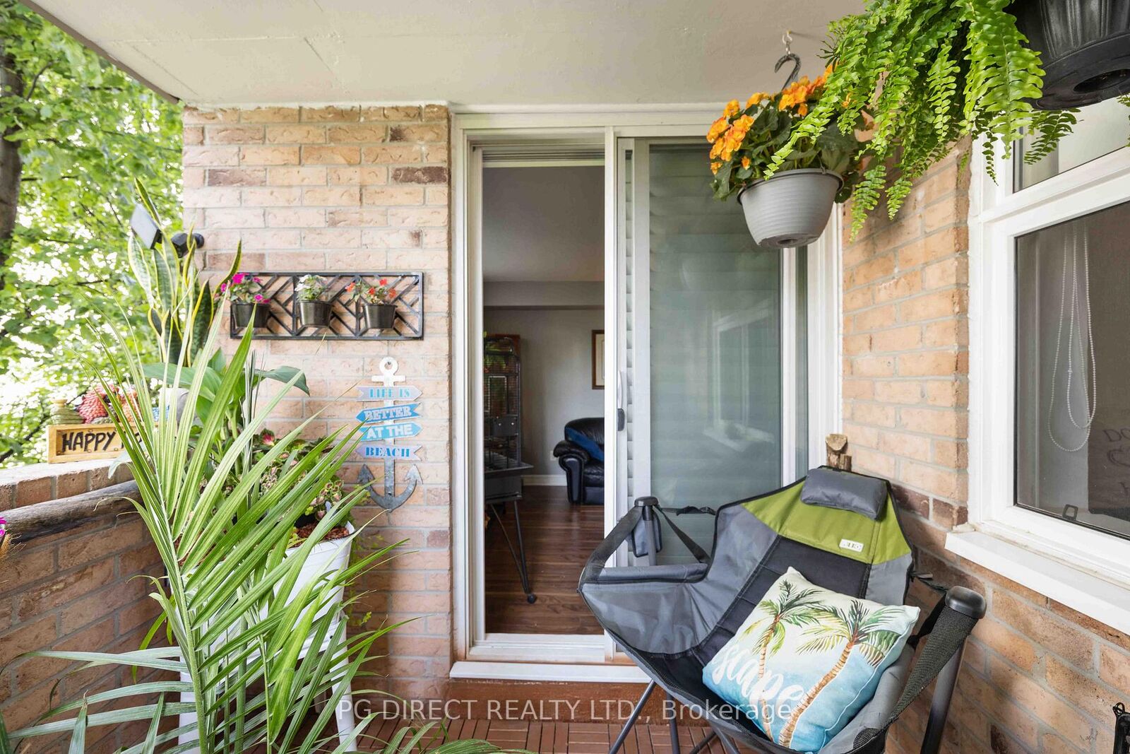 Property Photo: 260 Davis Drive 407 ON L3Y 7C3