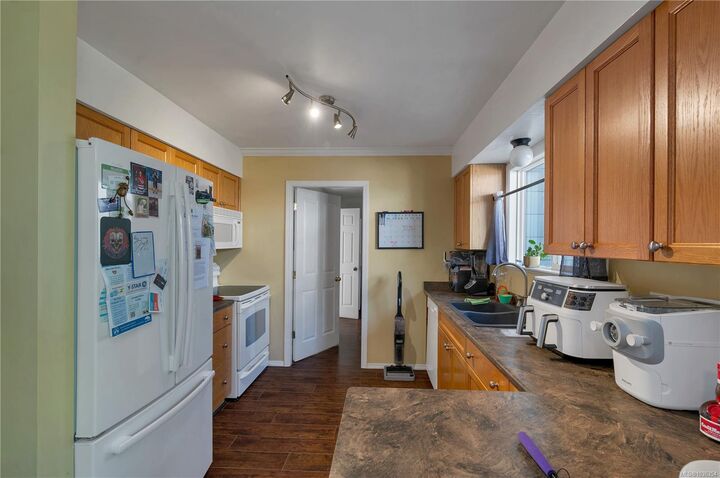 Property Photo:  823 Kalmar Rd  BC V9W 2A1 