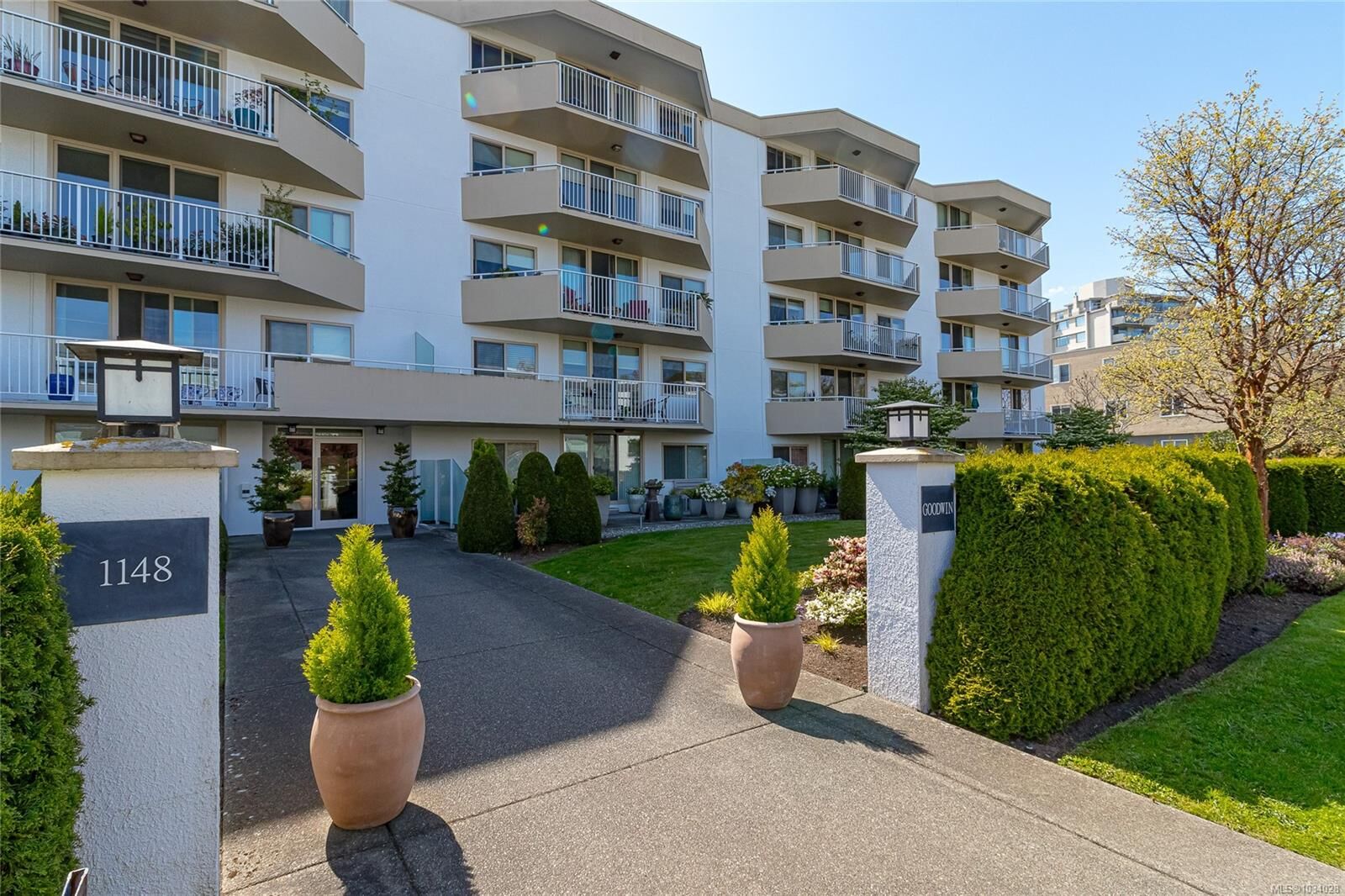 Property Photo:  1148 Goodwin St 507  BC V8S 5H2 