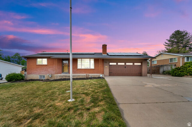 Property Photo:  521 E 8045 S  UT 84070 