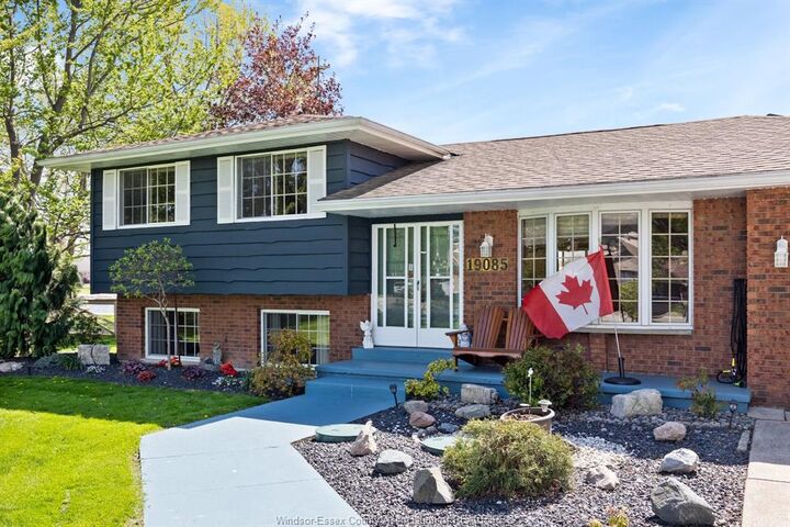 Property Photo: 19085 Blue Water Avenue ON N0P 2L0