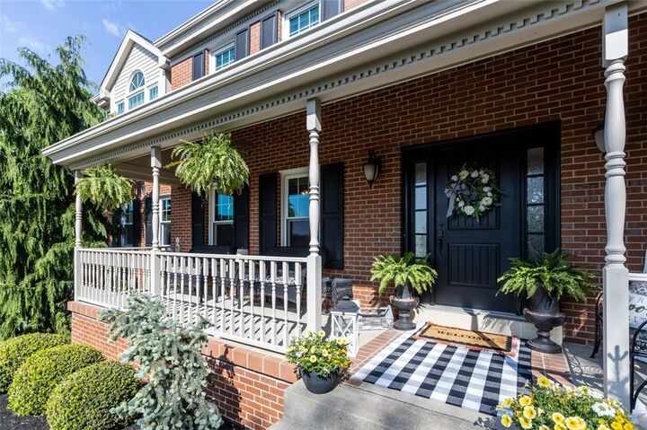 Property Photo:  107 Coventry Ct  PA 15317 